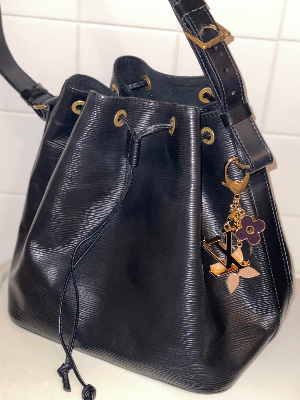Vintage Louis Vuitton Epi Leather Petit Noe Noir Black